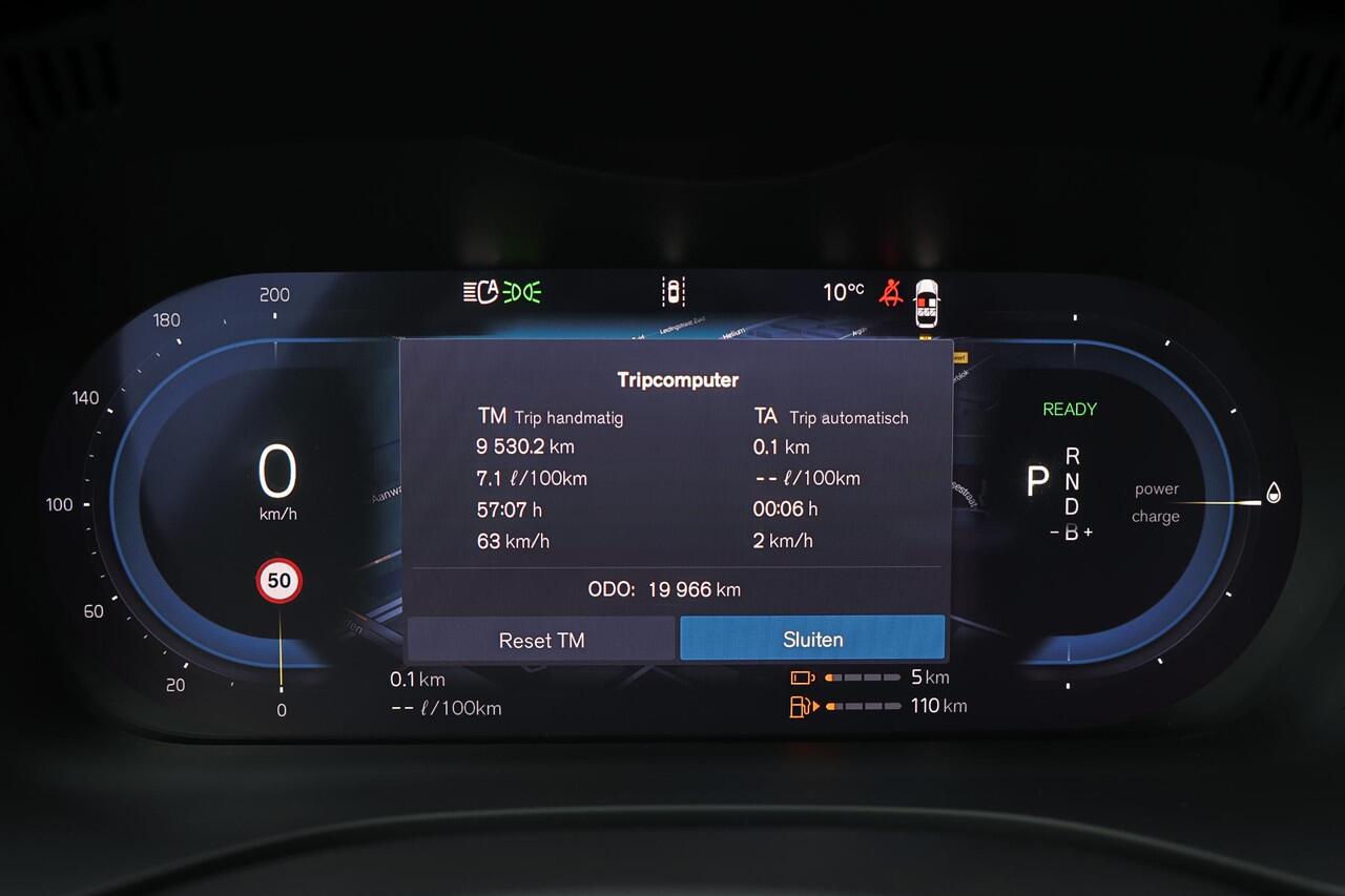 Volvo XC60 T8 Recharge AWD Plus Black Edition - Panorama/schuifdak - IntelliSafe Assist & Surround - 360º Camera - Harman/Kardon audio - Adaptieve LED koplampen - Verwarmde voorstoelen, stuur & achterbank - Parkeersensoren voor & achter - Elektr. bedienb. voorstoele