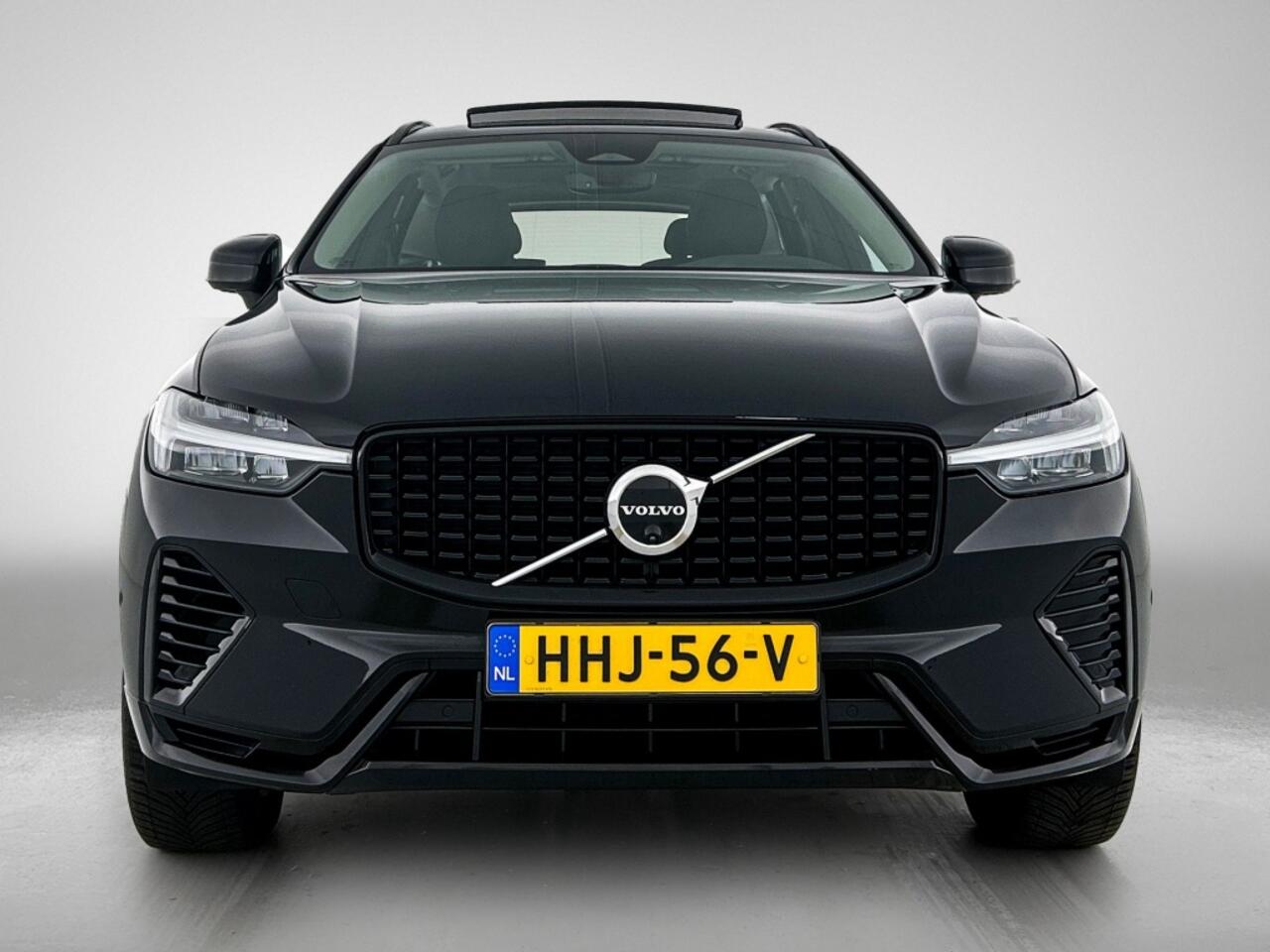 Volvo XC60 2.0 T6 AWD Plus Dark | Trekhaak | 360° Camera |