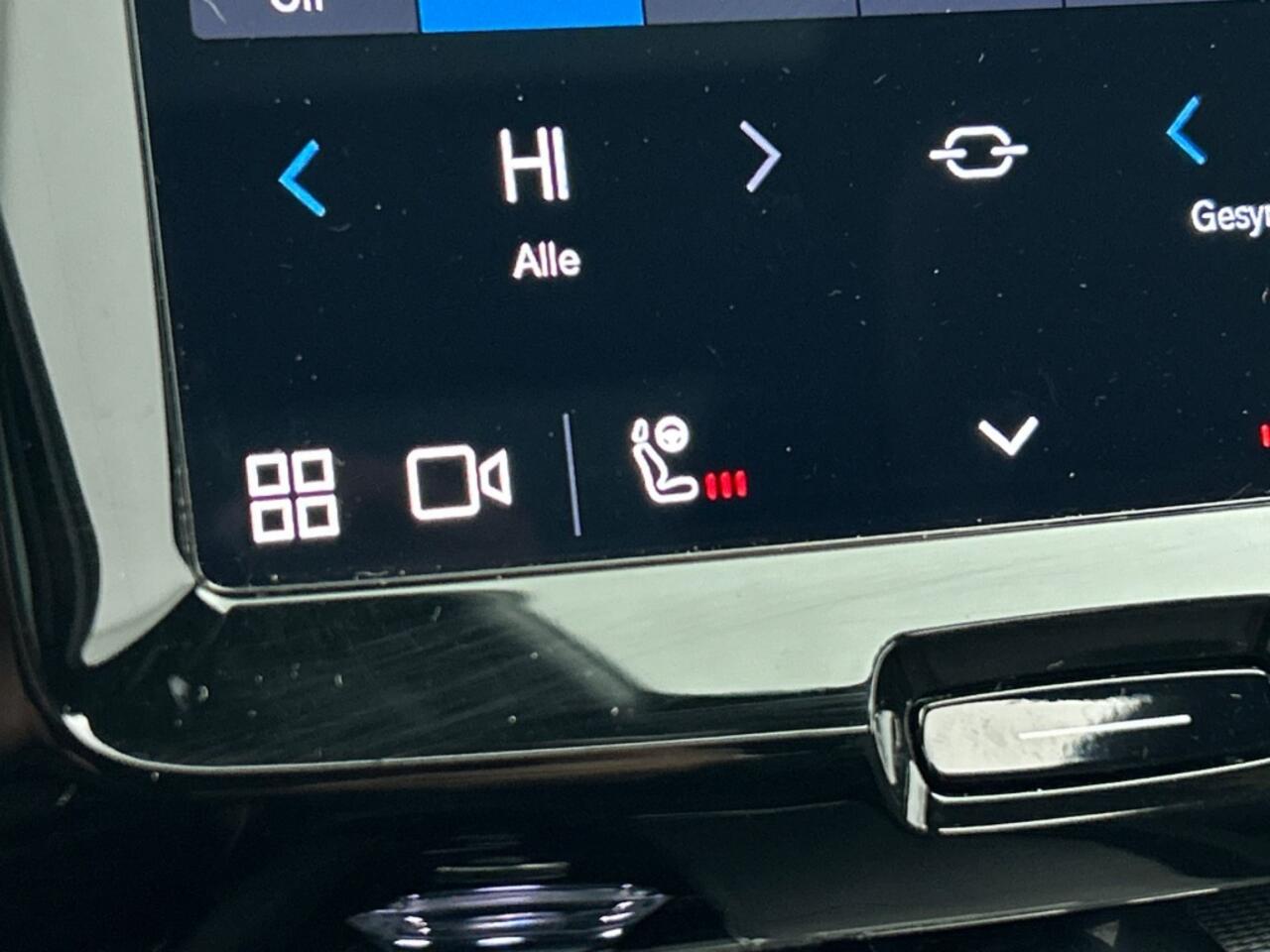 Volvo XC60 2.0 T6 AWD Plus Black Edition | Panorama dak | Blis | Rijklaar!