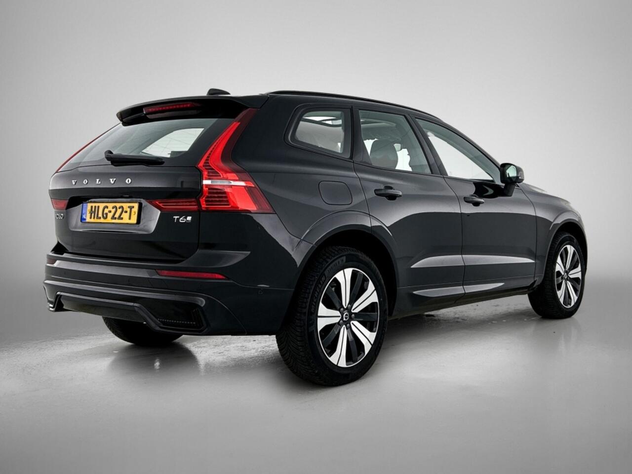 Volvo XC60 2.0 T6 AWD Plus Dark | Leder | Panorama dak | Trekhaak |