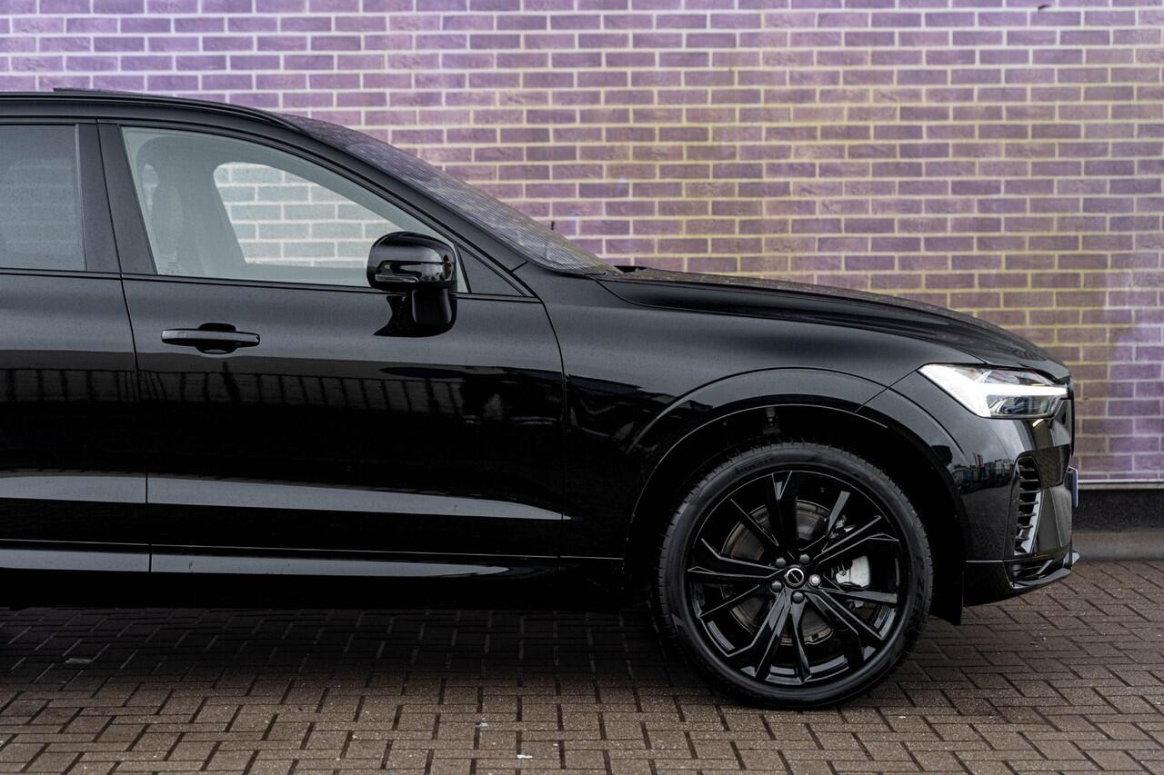Volvo XC60 2.0 T8 Plug-in hybrid AWD Plus Black Edition | PHEV | Panoramadak | Achteruitrijcamera | Harman Kardon Audio | Lichtmetalen Velgen 21 inch | Sportstoelen | Keyless Entry | Stuur- / Stoelverwarming | Keyless | Navigatie | Apple Carplay | Android Auto