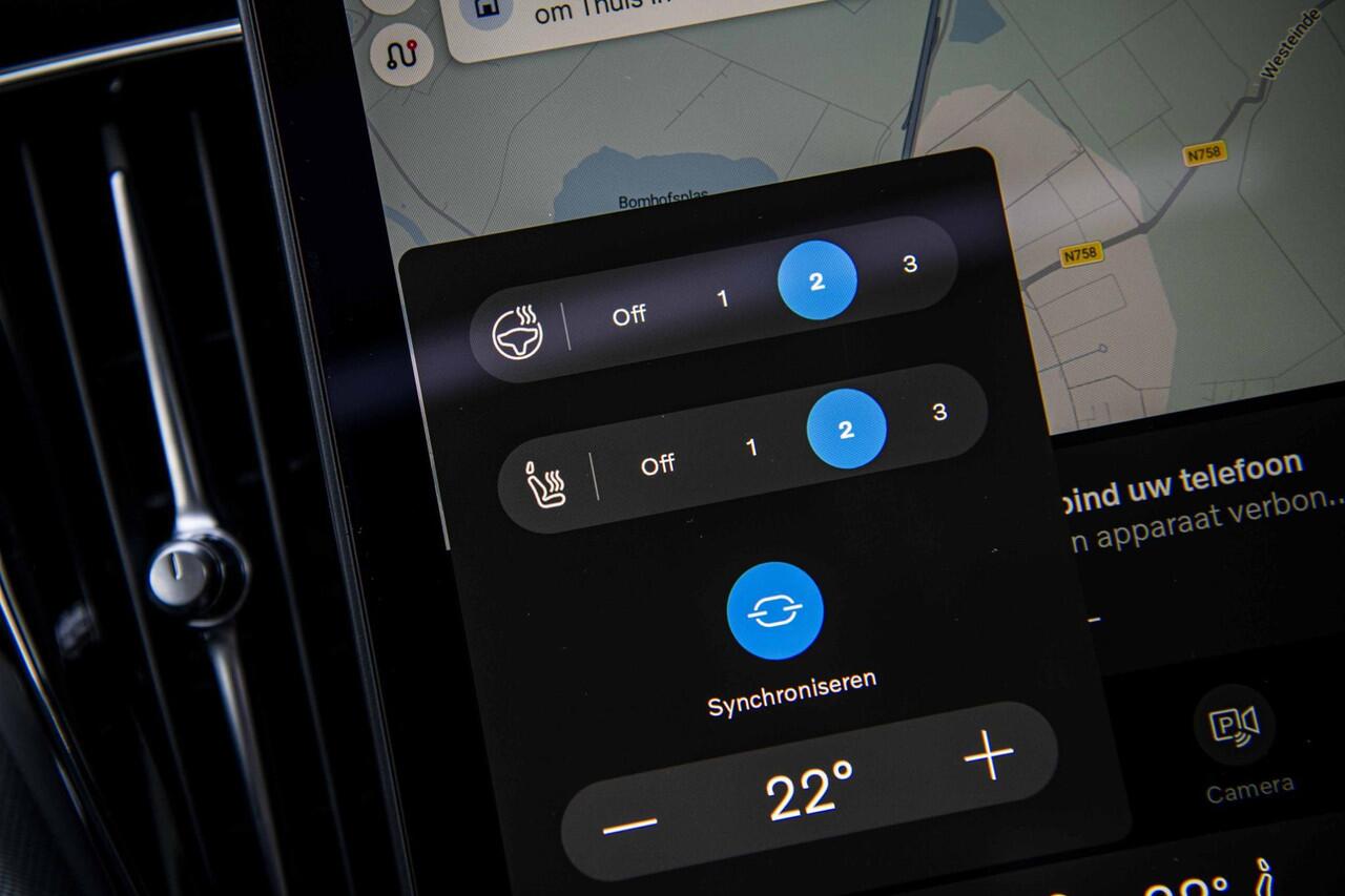 Volvo XC60 2.0 T8 Plug-in hybrid AWD Plus Black Edition | PHEV | Panoramadak | Achteruitrijcamera | Harman Kardon Audio | Lichtmetalen Velgen 21 inch | Sportstoelen | Keyless Entry | Stuur- / Stoelverwarming | Keyless | Navigatie | Apple Carplay | Android Auto