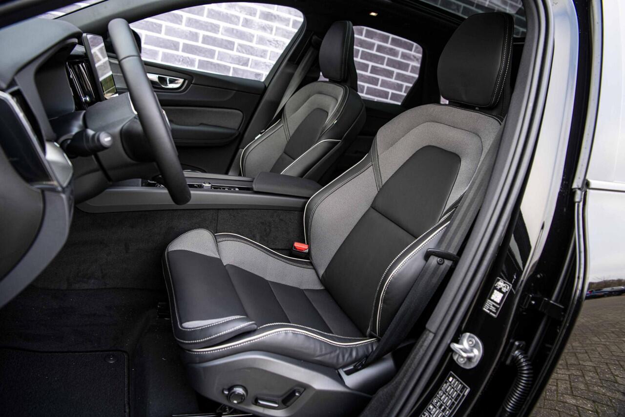 Volvo XC60 2.0 T8 Plug-in hybrid AWD Plus Black Edition | PHEV | Panoramadak | Achteruitrijcamera | Harman Kardon Audio | Lichtmetalen Velgen 21 inch | Sportstoelen | Keyless Entry | Stuur- / Stoelverwarming | Keyless | Navigatie | Apple Carplay | Android Auto