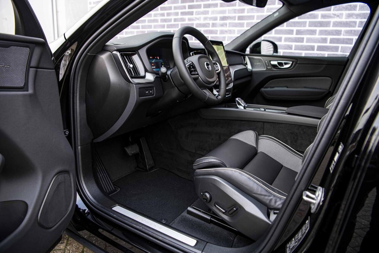 Volvo XC60 2.0 T8 Plug-in hybrid AWD Plus Black Edition | PHEV | Panoramadak | Achteruitrijcamera | Harman Kardon Audio | Lichtmetalen Velgen 21 inch | Sportstoelen | Keyless Entry | Stuur- / Stoelverwarming | Keyless | Navigatie | Apple Carplay | Android Auto