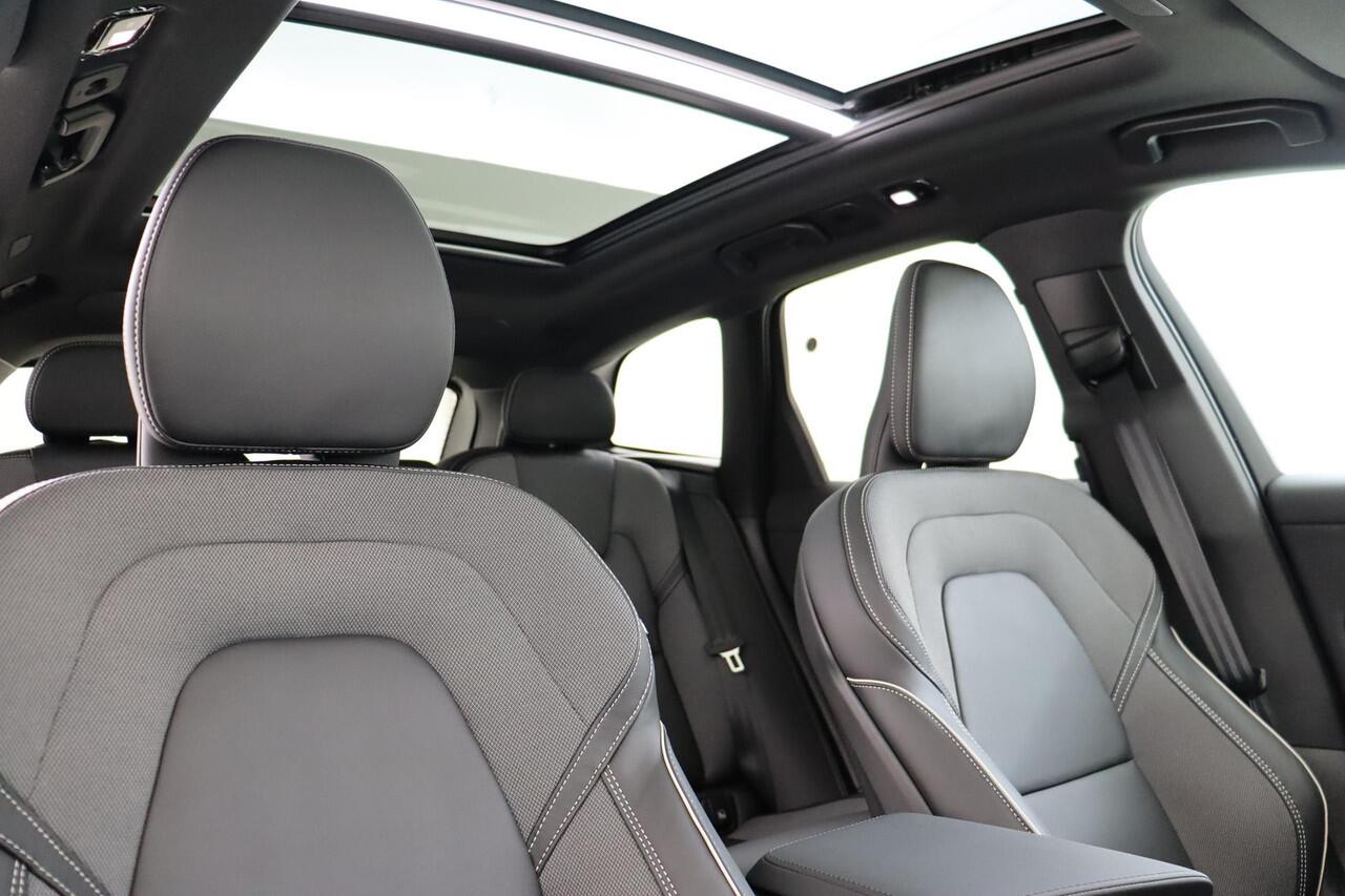 Volvo XC60 II T8 PLUG-IN HYBRID AWD ULTRA BLACK EDITION -PANO.DAK|HARMAN/KARDON|360°CAM|PRIVACY.GLAS|HEAD-UP DISP.|21"|FACELIFT