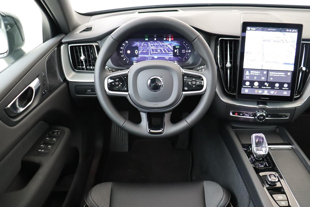 Volvo XC60 II T8 PLUG-IN HYBRID AWD ULTRA BLACK EDITION -PANO.DAK|HARMAN/KARDON|360°CAM|PRIVACY.GLAS|HEAD-UP DISP.|21"|FACELIFT