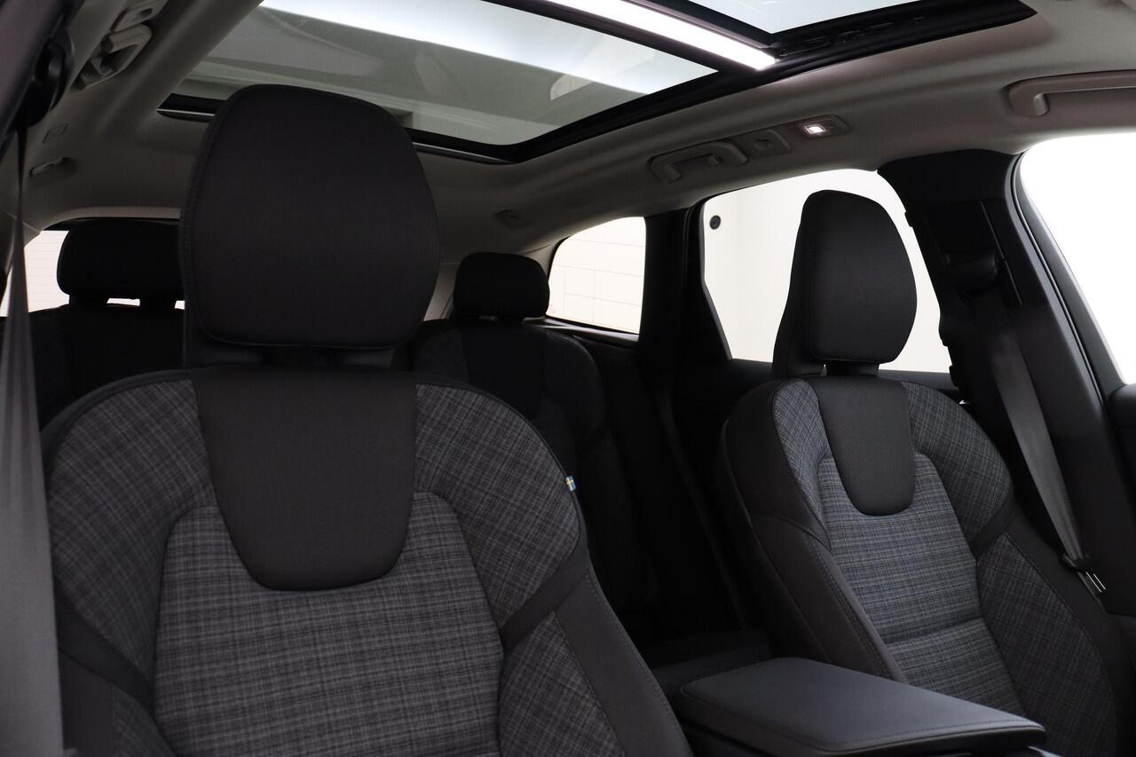 Volvo XC60 T6 PLUG-IN HYBRID AWD ESSENTIAL EDITION BRIGHT -PANO.DAK|ADAP.CRUISE|CLIMATE|19"|CAMERA