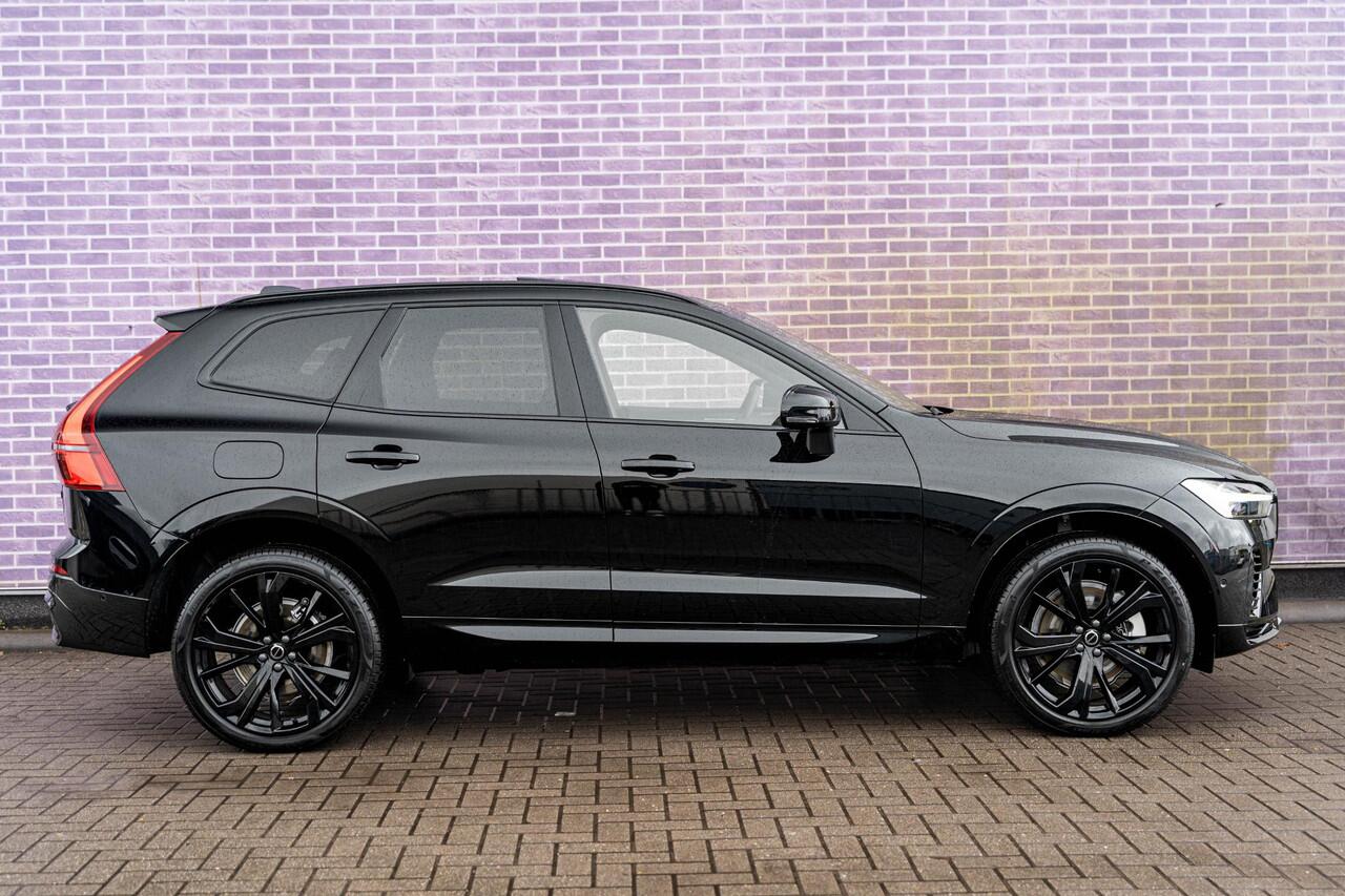 Volvo XC60 2.0 T8 Plug-in hybrid AWD Ultra Black Edition | PHEV | Facelift | Google | Long Range | Adaptieve Cruise Control | Luchtvering | Harman Kardon Audio | Stoelverwarming Voor + Achter | 360 Camera | Keyless | Gelamineerd Glas | DAB | Trekhaak | Stuurverwarmi