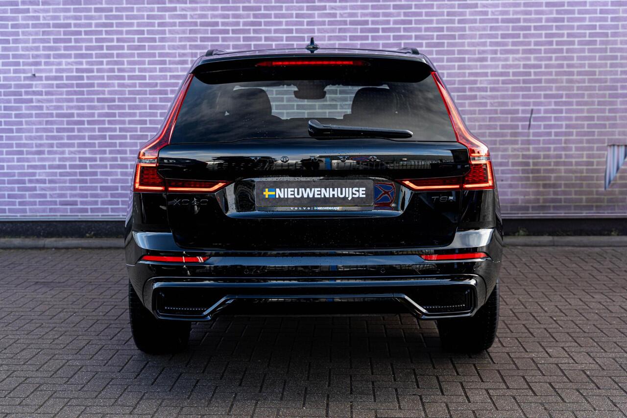 Volvo XC60 T8 Plug-in Hybrid AWD Plus Black Edition | Google | Long Range | Schuif-/Kanteldak | Achteruitrijcamera | Harman Kardon Audio | Zitverlenging | Sportstoelen | Keyless | Stuur-/Stoelverwarming | Memory | Getint Glas | Apple Carplay | Elek. Achterklep | And