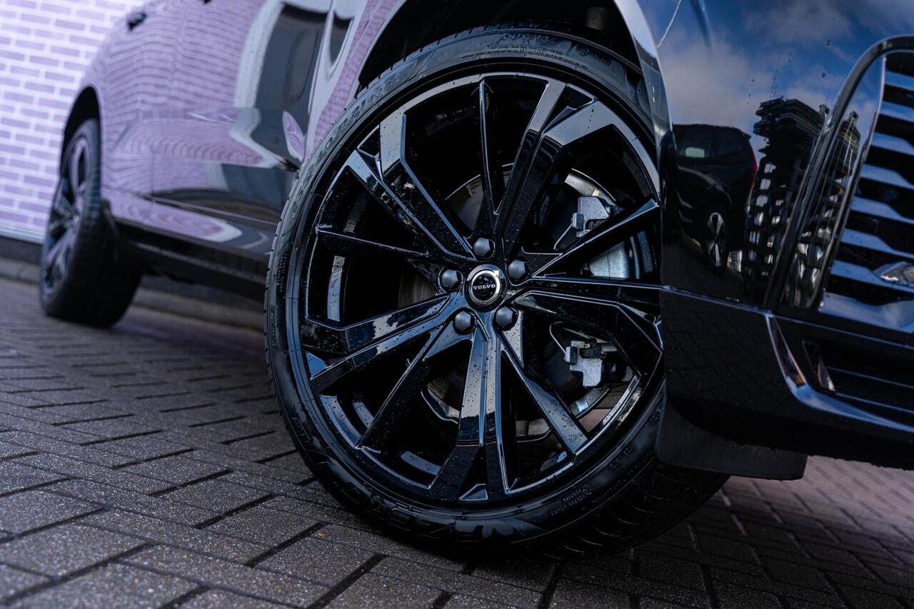 Volvo XC60 T8 Plug-in Hybrid AWD Plus Black Edition | Google | Long Range | Schuif-/Kanteldak | Achteruitrijcamera | Harman Kardon Audio | Zitverlenging | Sportstoelen | Keyless | Stuur-/Stoelverwarming | Memory | Getint Glas | Apple Carplay | Elek. Achterklep | And