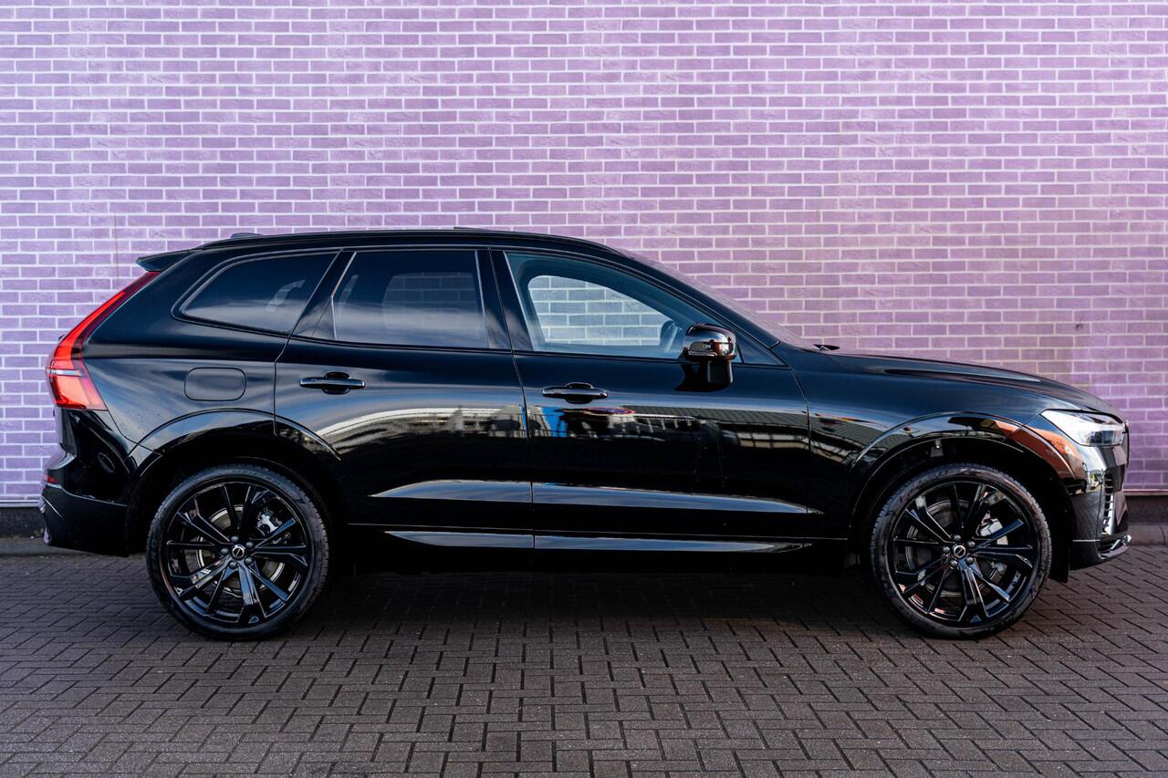 Volvo XC60 T8 Plug-in Hybrid AWD Plus Black Edition | Google | Long Range | Schuif-/Kanteldak | Achteruitrijcamera | Harman Kardon Audio | Zitverlenging | Sportstoelen | Keyless | Stuur-/Stoelverwarming | Memory | Getint Glas | Apple Carplay | Elek. Achterklep | And