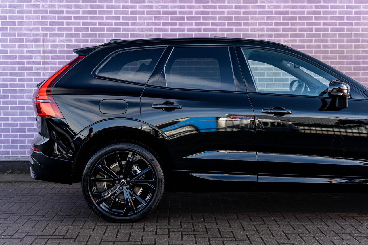 Volvo XC60 T8 Plug-in Hybrid AWD Plus Black Edition | Google | Long Range | Schuif-/Kanteldak | Achteruitrijcamera | Harman Kardon Audio | Zitverlenging | Sportstoelen | Keyless | Stuur-/Stoelverwarming | Memory | Getint Glas | Apple Carplay | Elek. Achterklep | And