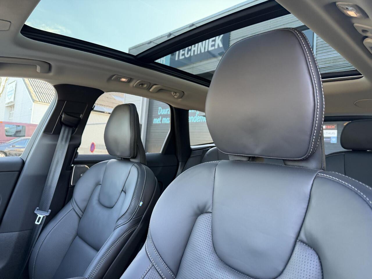 Volvo XC60 2.0 T8 Plug-in hybrid AWD Ultra Bright 455pk l Trekhaak l Pano l stoel koeling/verwarming