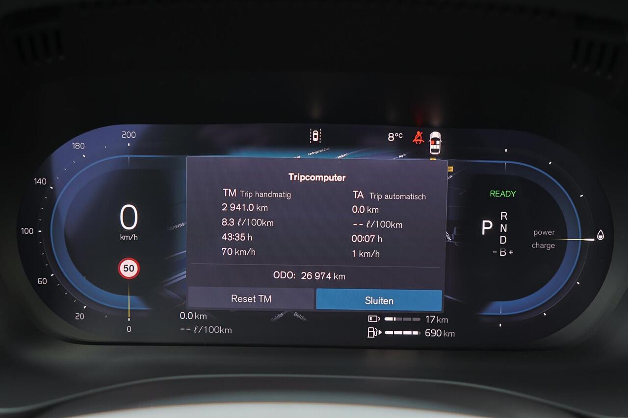 Volvo XC60 T8 Recharge AWD Ultimate Dark - Luchtvering - Panorama/schuifdak - IntelliSafe Assist & Surround - 360º Camera - Bowers & Wilkins audio - Verwarmde voorstoelen, stuur & achterbank - Parkeersensoren voor & achter - Elektr. bedienb. voorstoelen met geheugen