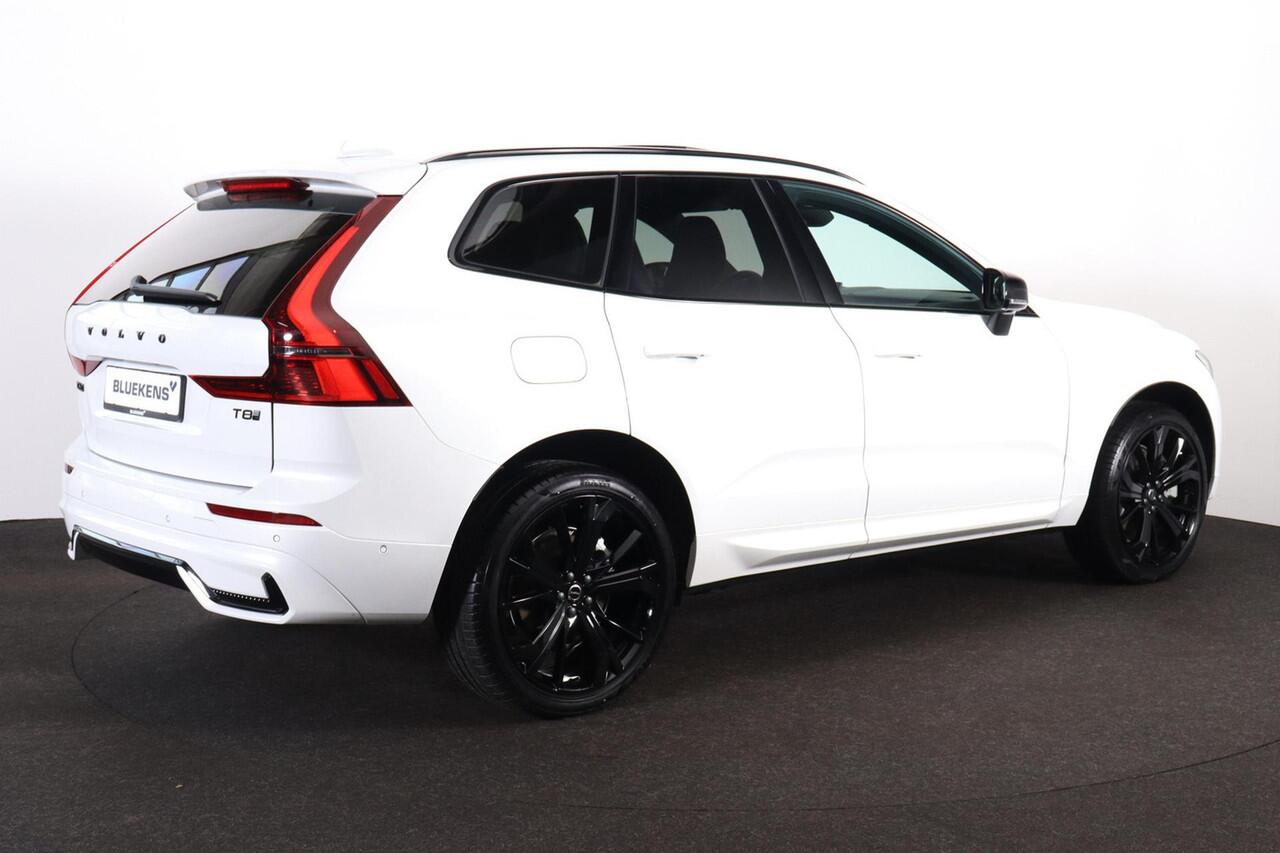 Volvo XC60 T8 Recharge AWD Plus Black Edition - Panorama/schuifdak - IntelliSafe Assist & Surround - 360º Camera - Harman/Kardon audio - Adaptieve LED koplampen - Verwarmde voorstoelen, stuur & achterbank - Parkeersensoren voor & achter - Elektr. bedienb. voorstoele