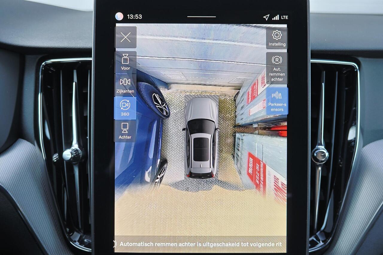 Volvo XC60 T8 Recharge AWD Plus Black Edition - Panorama/schuifdak - IntelliSafe Assist & Surround - 360º Camera - Harman/Kardon audio - Adaptieve LED koplampen - Verwarmde voorstoelen, stuur & achterbank - Parkeersensoren voor & achter - Elektr. bedienb. voorstoele