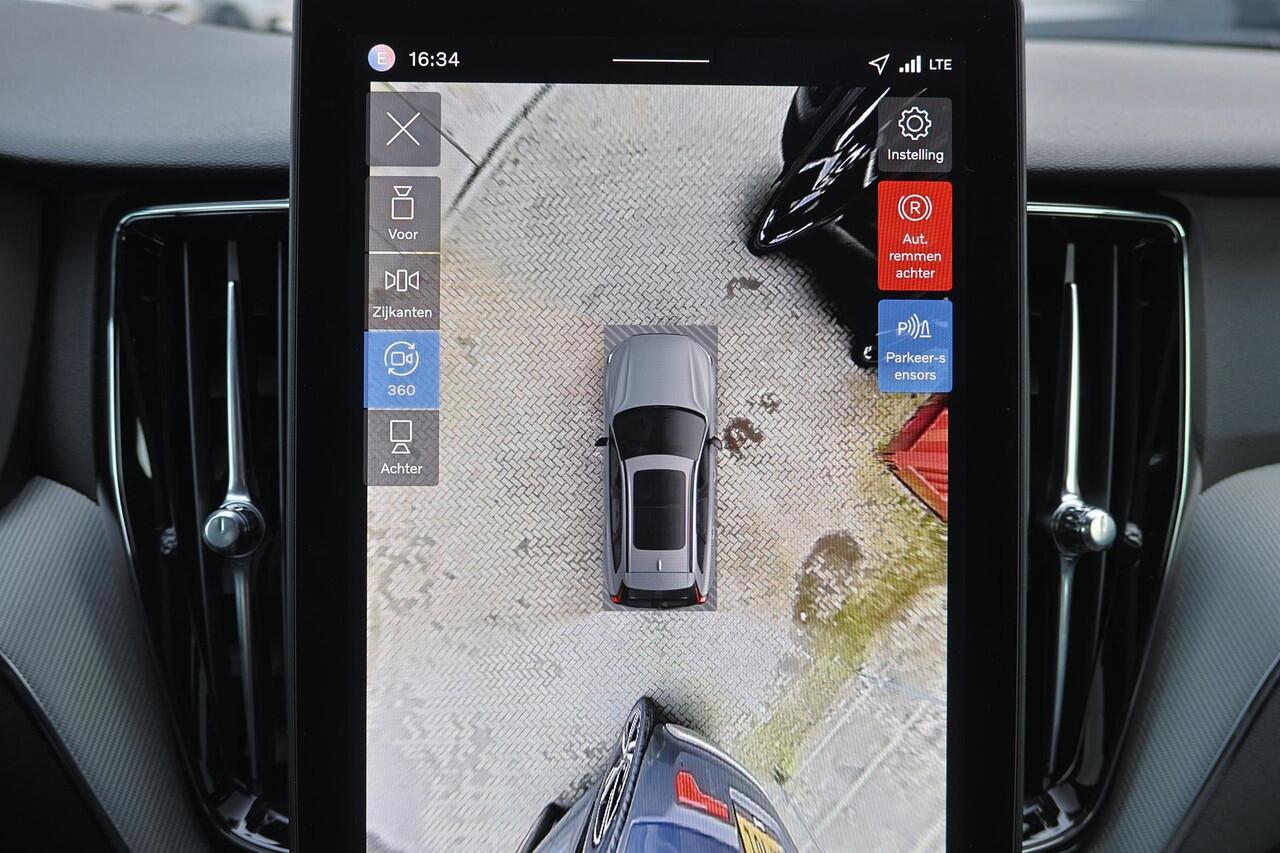 Volvo XC60 T6 Recharge AWD Plus Black Edition - IntelliSafe Assist & Surround - 360º Camera - Harman/Kardon audio - Verwarmde voorstoelen, stuur & achterbank - Parkeersensoren voor & achter - Elektr. bedienb. voorstoelen met geheugen - Draadloze tel. lader - Extra g