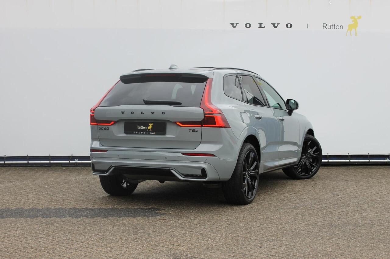 Volvo XC60 T8 455PK Automaat AWD Ultra Black Edition 360 graden camera / Head-up display / Panoramisch schuif-kanteldak / 21" lichtmetalen velgen / Extra getinte ramen vanaf de B-stijl