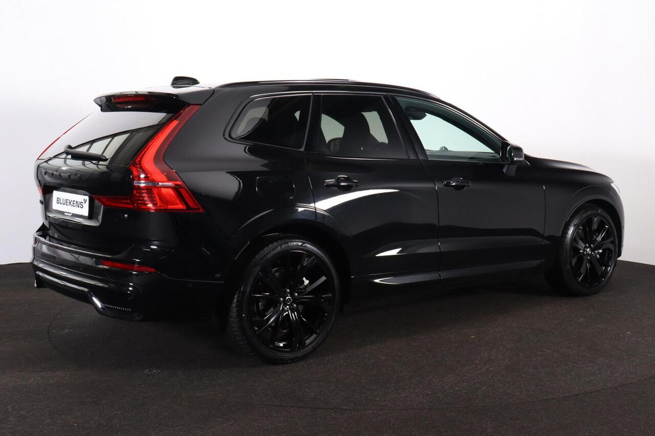 Volvo XC60 T6 Recharge AWD Ultra Black Edition - Luchtvering - Panorama/schuifdak - IntelliSafe Assist & Surround - 360º Camera - Bowers & Wilkins audio - Adaptieve LED koplampen - Verwarmde voorstoelen, stuur & achterbank - Parkeersensoren voor & achter - Elektr. b
