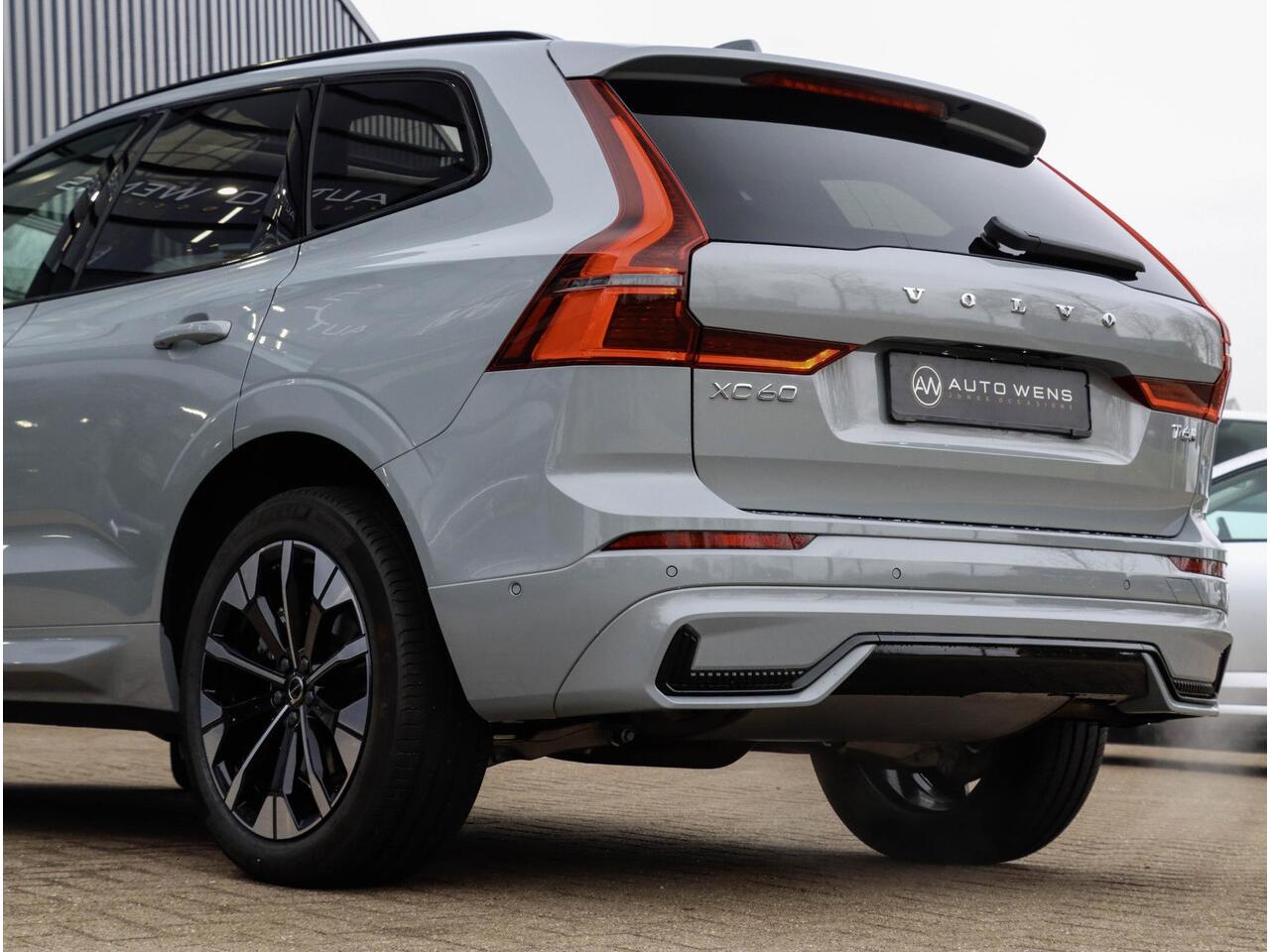 Volvo XC60 T6 AWD Plus Dark MY26 360 Pano HeadUp Trekhaak 20'' Harman Kardon