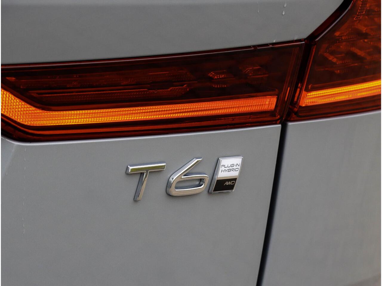 Volvo XC60 T6 AWD Plus Dark MY26 360 Pano HeadUp Trekhaak 20'' Harman Kardon
