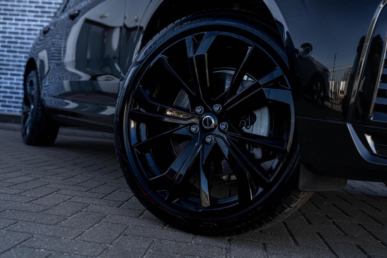 Volvo XC60 2.0 T6 Plug-in hybrid AWD Ultra Black Edition | PHEV | Panoramadak | Luchtvering | Head-Up Display | 360 Graden Camera | Harman Kardon Audio | Sportstoelen | Lichtmetalen Velgen 21 inch | Elektrische Achterklep | Parkeersensoren