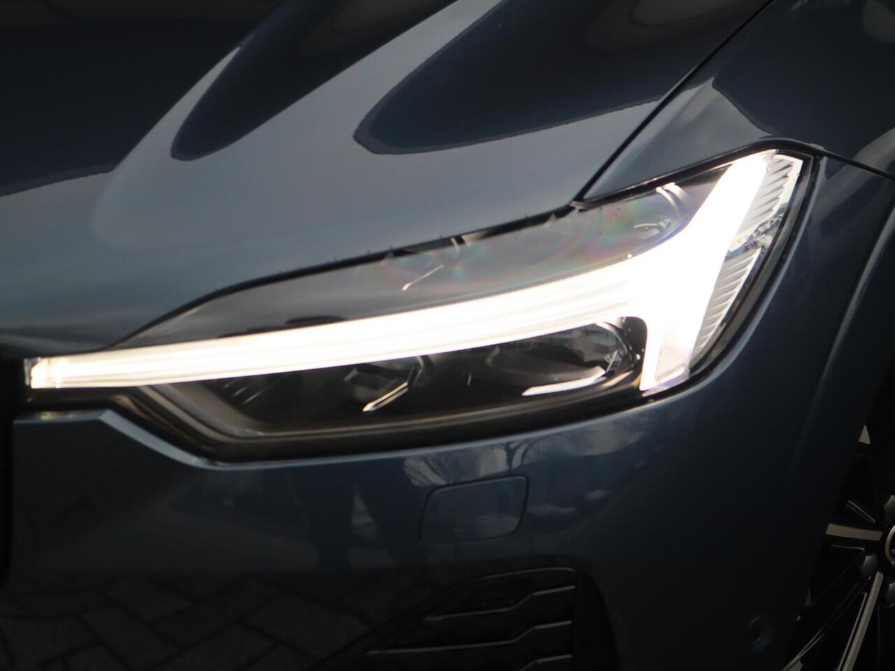 Volvo XC60 T6 Plug-in hybrid AWD Ultra Dark | Full Option!| MY26| Bowers & Wilkins audiosysteem| Luchtvering|