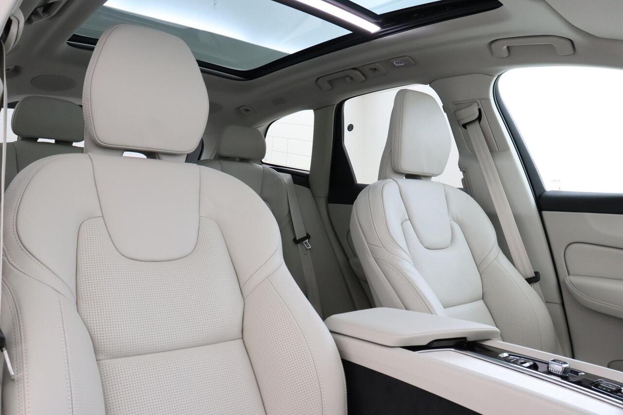 Volvo XC60 II T8 PLUG-IN HYBRID AWD ULTRA DARK -PANO.DAK|HARMAN/KARDON|360°CAM|GEVENT.LEDER+MASSAGE|HEAD-UP DISP.|TREKHAAK|PRIVACY.GLAS|21"