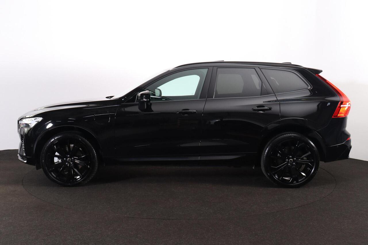 Volvo XC60 T8 Recharge AWD Plus Black Edition - Panorama/schuifdak - IntelliSafe Assist & Surround - 360º Camera - Harman/Kardon audio - Adaptieve LED koplampen - Verwarmde voorstoelen, stuur & achterbank - Parkeersensoren voor & achter - Elektr. bedienb. voorstoele