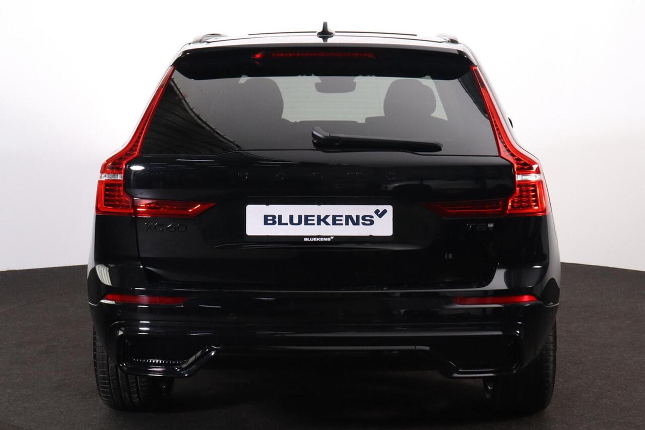 Volvo XC60 T8 Recharge AWD Plus Black Edition - Panorama/schuifdak - IntelliSafe Assist & Surround - 360º Camera - Harman/Kardon audio - Adaptieve LED koplampen - Verwarmde voorstoelen, stuur & achterbank - Parkeersensoren voor & achter - Elektr. bedienb. voorstoele