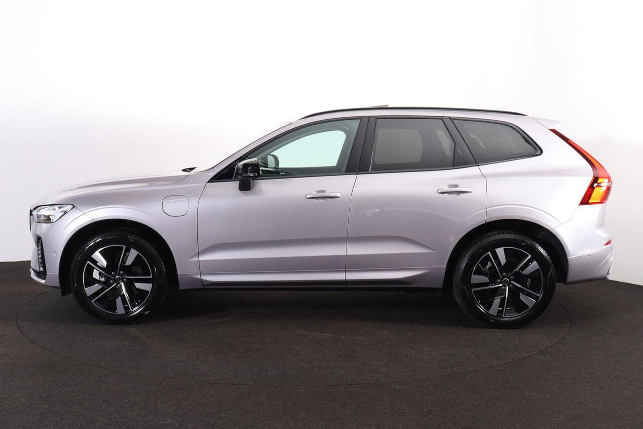 Volvo XC60 T6 Recharge AWD Plus Dark - Panorama/schuifdak - IntelliSafe Assist & Surround - 360º Camera - Verwarmde voorstoelen, stuur & achterbank - Parkeersensoren voor & achter - Elektr. bedienb. voorstoelen met geheugen - Head up display - Draadloze tel. lader -