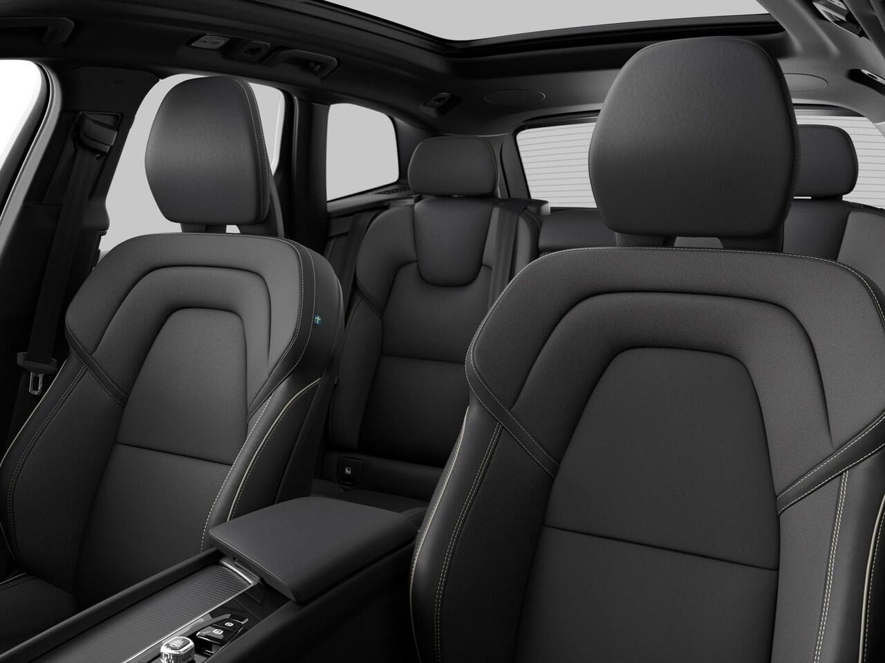 Volvo XC60 2.0 T6 Plug-in hybrid AWD Plus Black Edition Automaat / Panoramadak / Privacy Glass / MY2026 / 21" velgen / MY2026