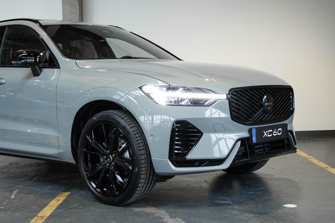 Volvo XC60 2.0 T6 Plug-in hybrid AWD Plus Black Edition | Luchtvering | 360º Camera | Schuif/Kantel-Panoramadak | Head-Up Display | 21" Lichtmetalen Wielen | Donkergetint Glas |