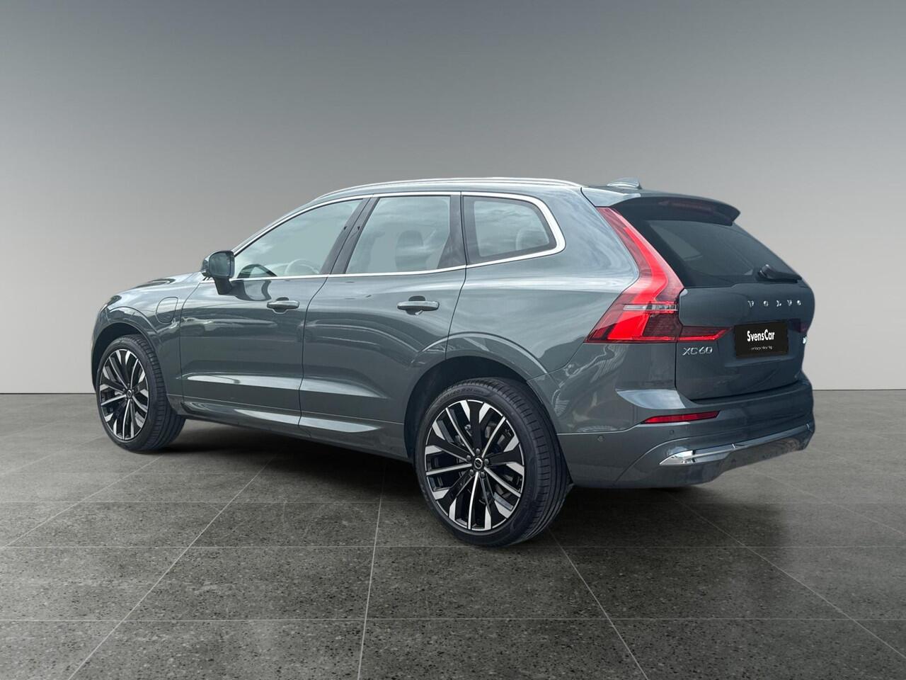 Volvo XC60 2.0 T6 Plug-in hybrid AWD Ultra Bright | Luchtvering | Cardamom Interieur | Harman/Kardon Audio | Panoramadak |