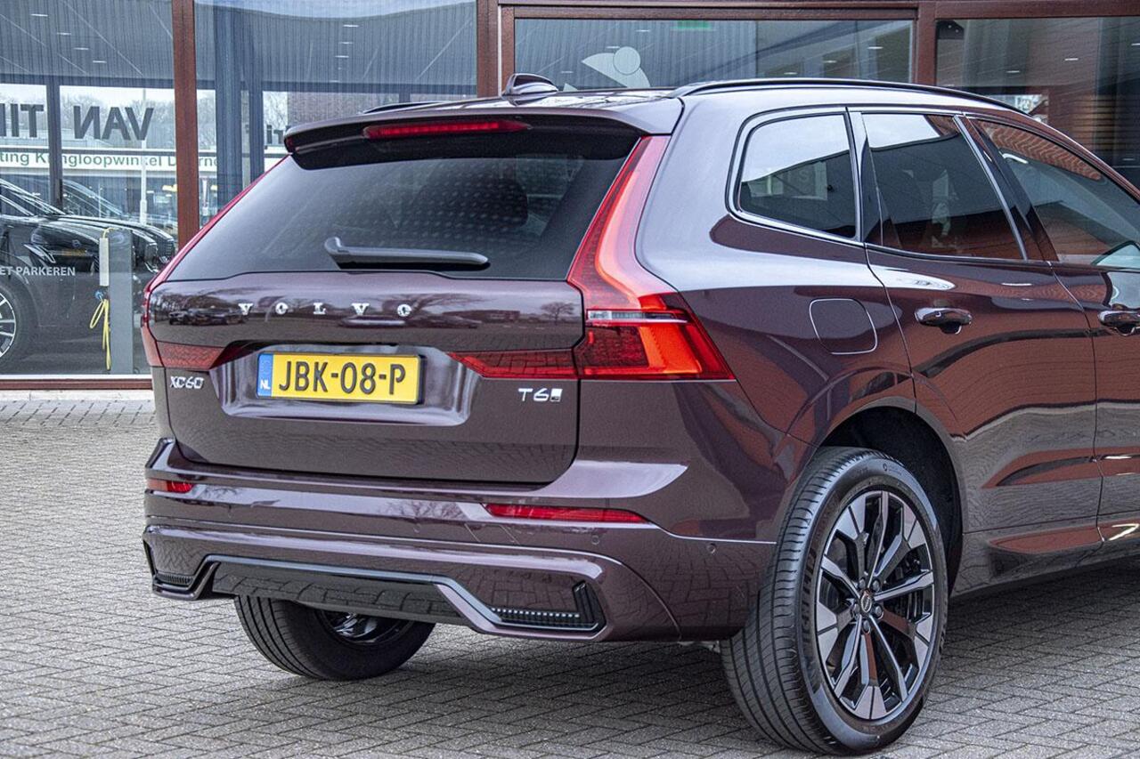 Volvo XC60 2.0 T6 AWD RECHARGE ULTRA DARK