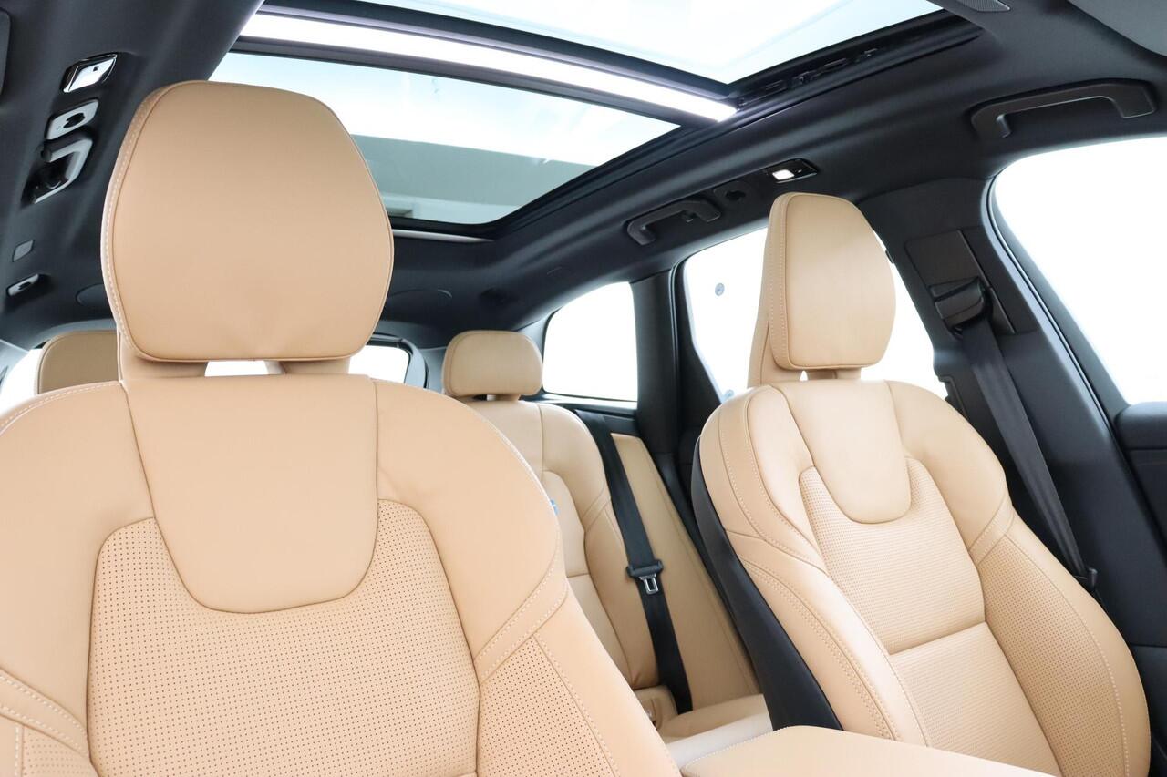 Volvo XC60 T8 PLUG-IN HYBRID AWD ULTRA DARK *FULL OPTIONS!* -PANO.DAK|BOWERS&WILIKINS|GEVENT.LEDER+MASSAGE|LUCHTVERING|360°CAM|HEAD-UP DISP.|TREKHAAK|22"