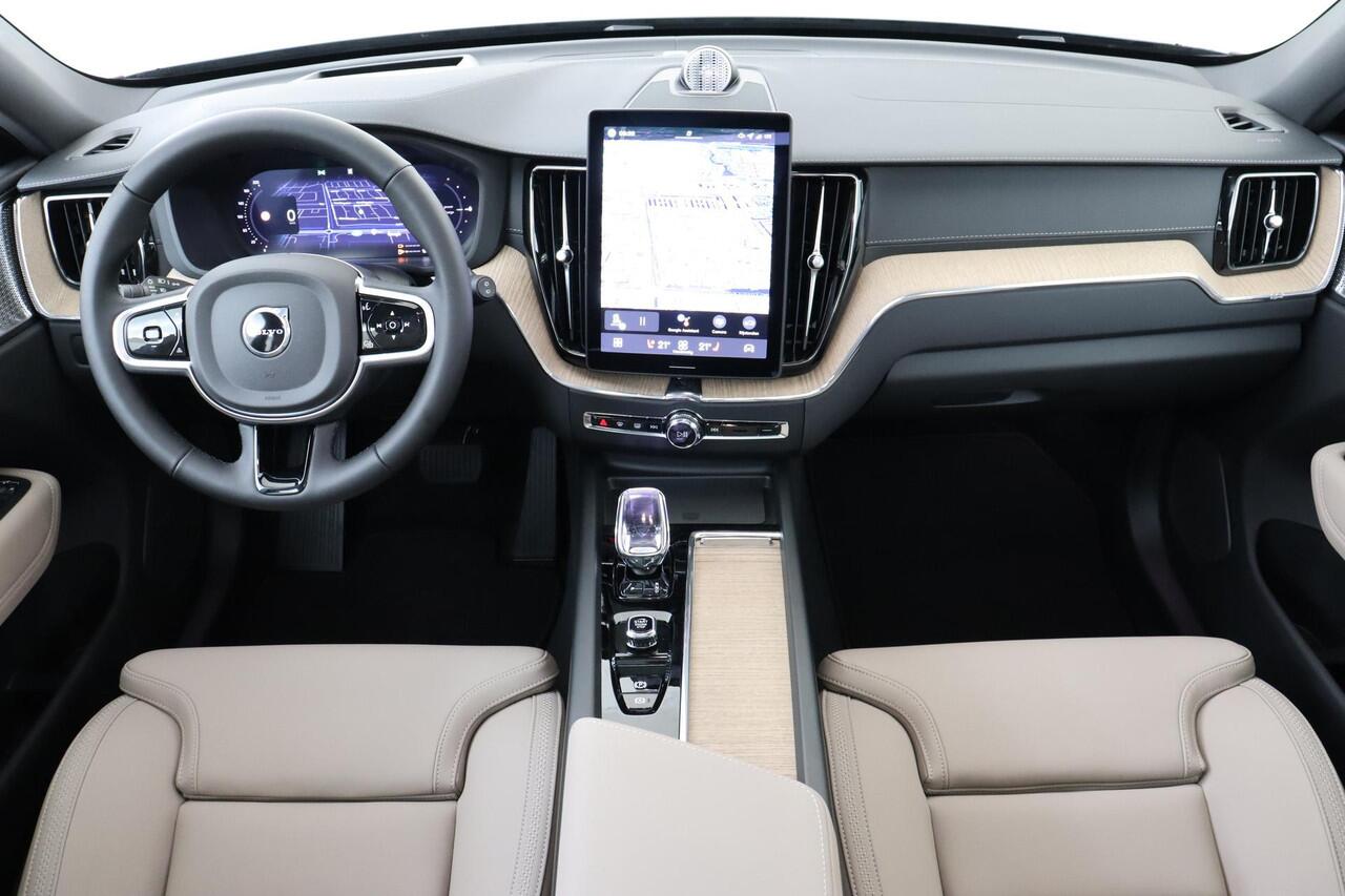 Volvo XC60 T8 PLUG-IN HYBRID AWD ULTRA DARK -PANO.DAK|BOWERS&WILKINS|LUCHTVERING|CARDAMOM|GELAAGD.GLAS|TREKHAAK|22"