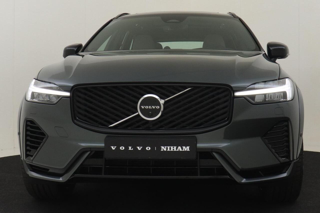 Volvo XC60 T8 PLUG-IN HYBRID AWD ULTRA DARK -PANO.DAK|BOWERS&WILKINS|LUCHTVERING|CARDAMOM|GELAAGD.GLAS|TREKHAAK|22"