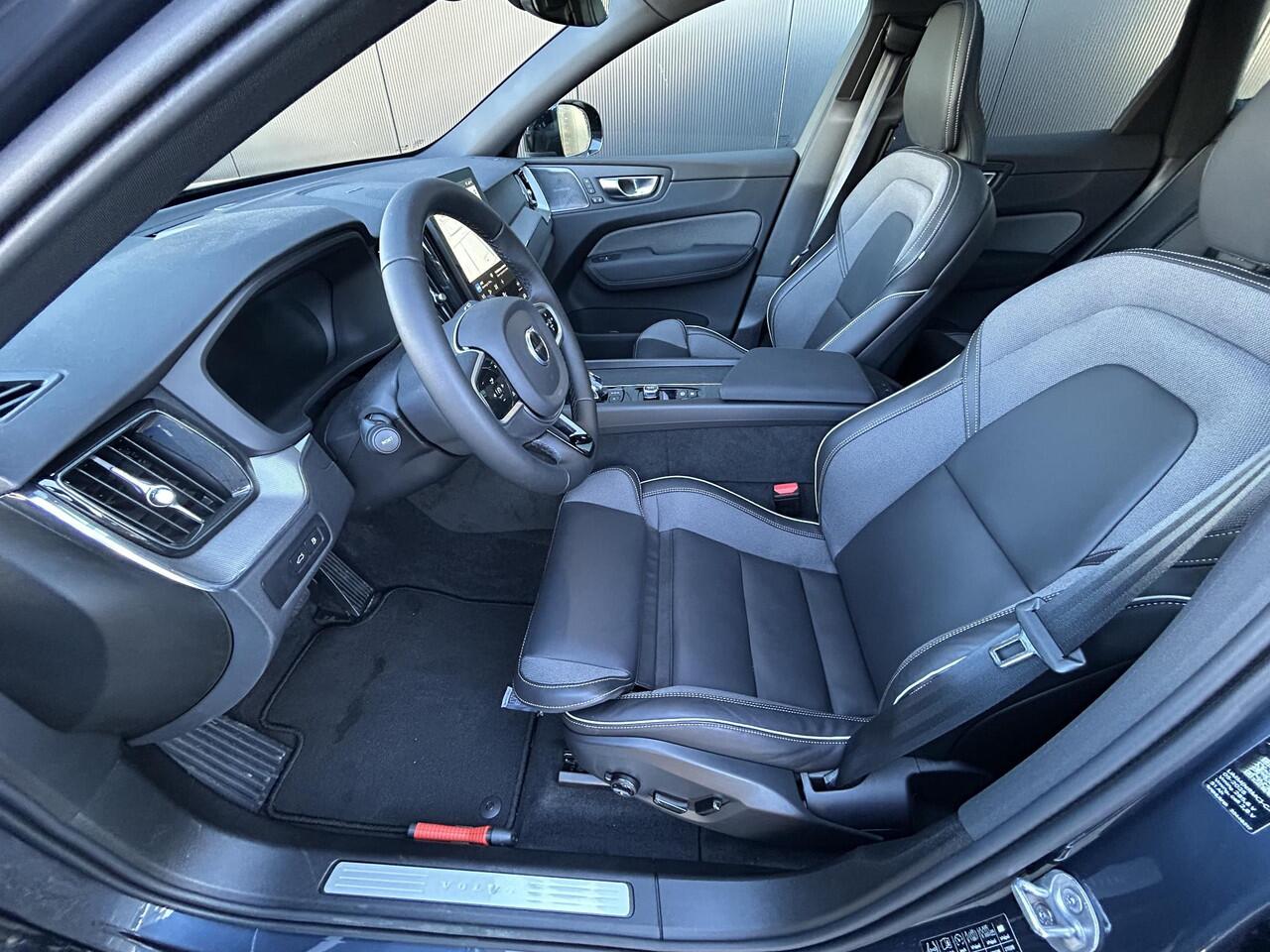 Volvo XC60 2.0 T6 Plug-in hybrid AWD Plus Black Edition 21 inch /schuifdak/ harman kardon/ park assist/Display Gen. 2