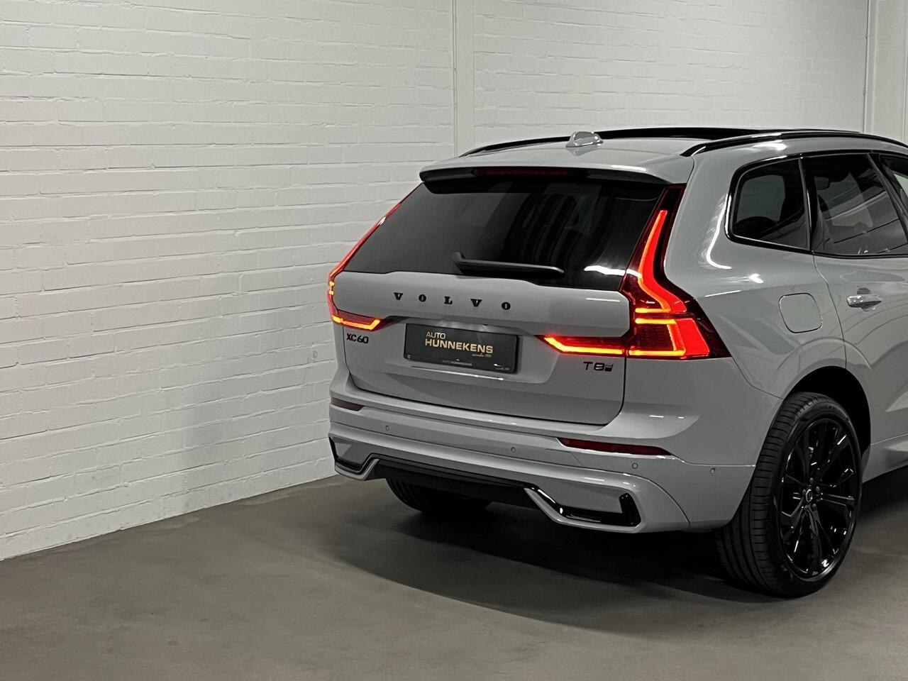 Volvo XC60 T8 PHEV AWD Ultra Black Edition Bowers & Wilkins | Massage | Open dak | Stoel ventilatie | Stoel-/stuurverwarming | Head-up | 360 camera | *455PK*