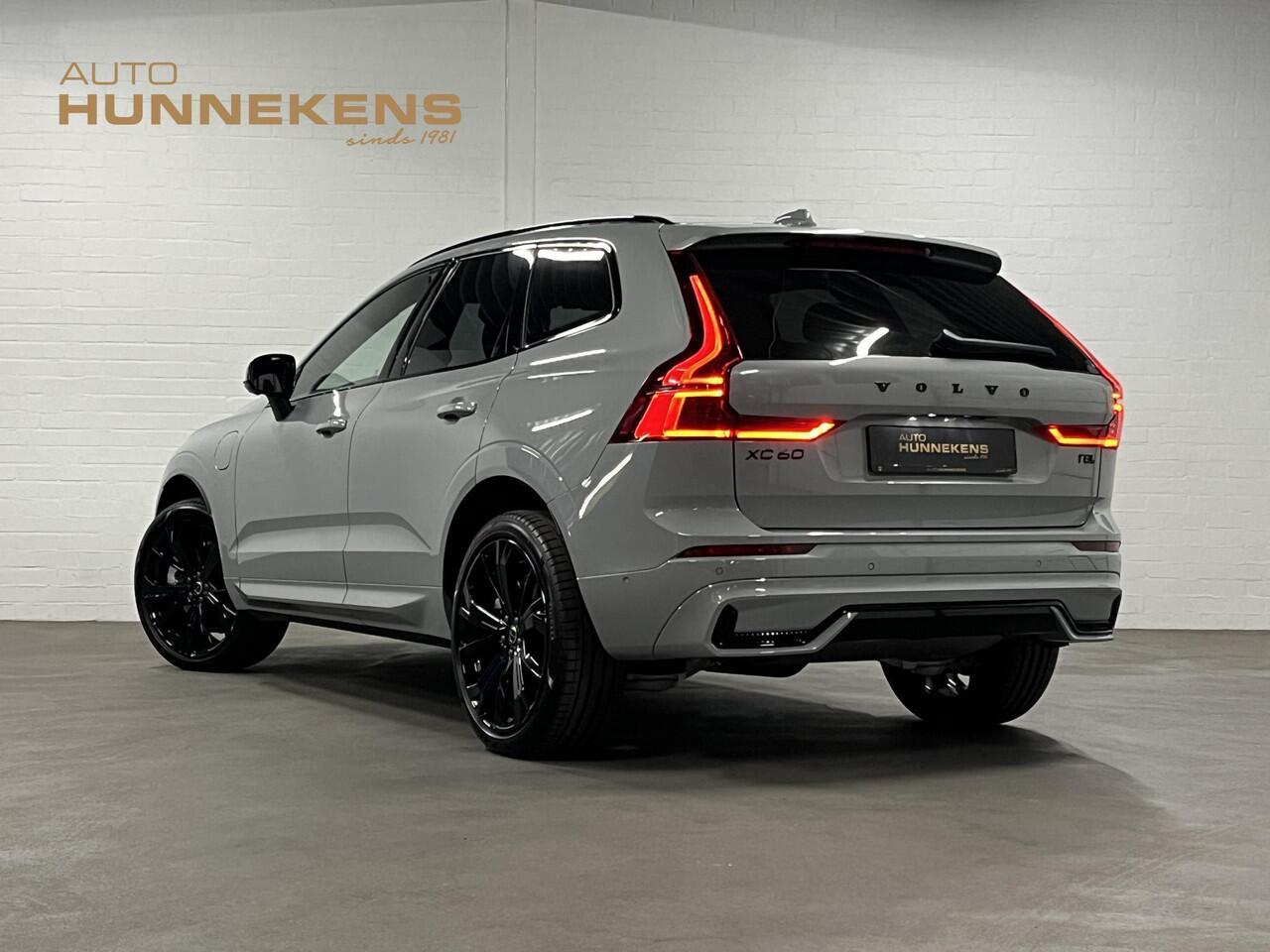 Volvo XC60 T8 PHEV AWD Ultra Black Edition Bowers & Wilkins | Massage | Open dak | Stoel ventilatie | Stoel-/stuurverwarming | Head-up | 360 camera | *455PK*