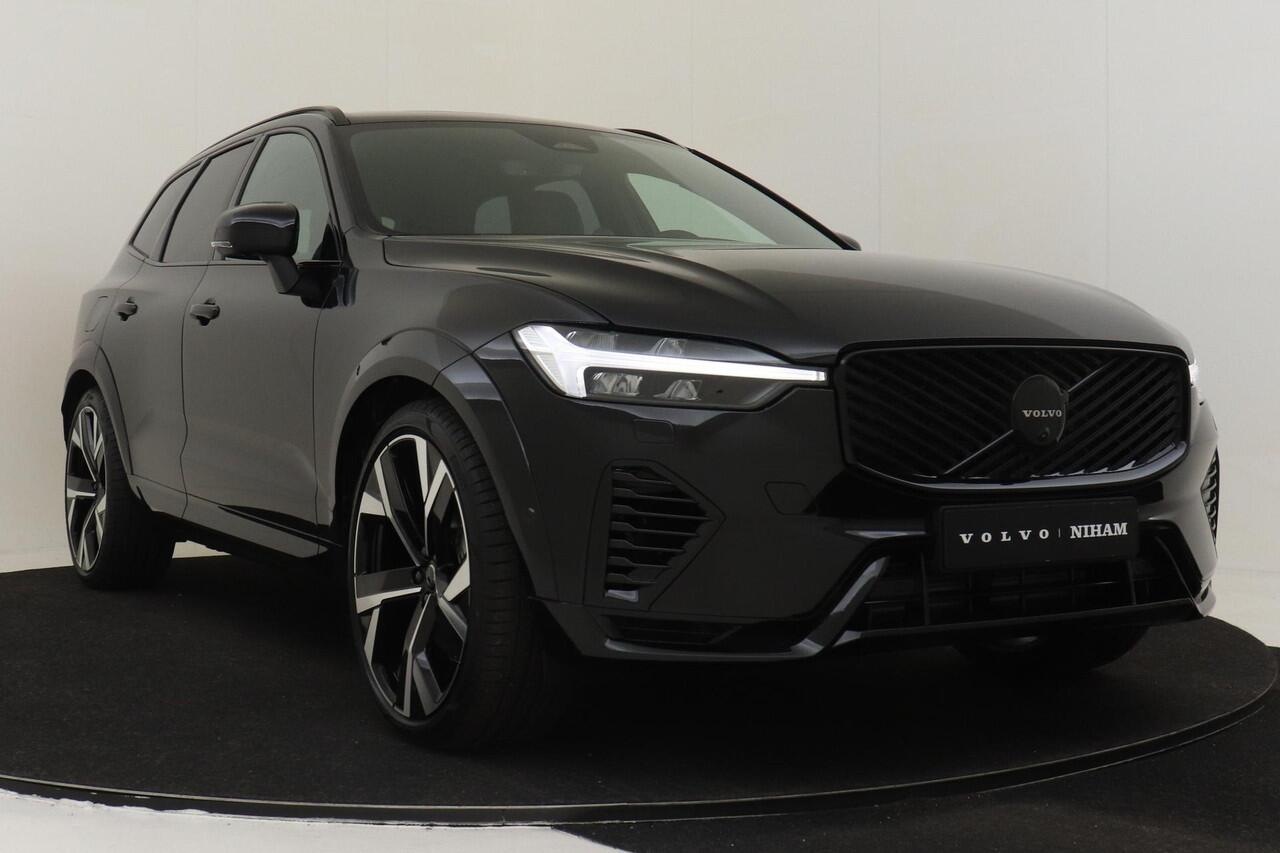 Volvo XC60 II T6 PLUG-IN HYBRID AWD ULTRA DARK BLACK EDITION -PANO.DAK|BOWERS&WILKINS|GEVENT.LEDER+MASSAGE|LUCHTVERING|360°CAM|HEAD-UP DISP.|GELAAGD.GLAS|22"