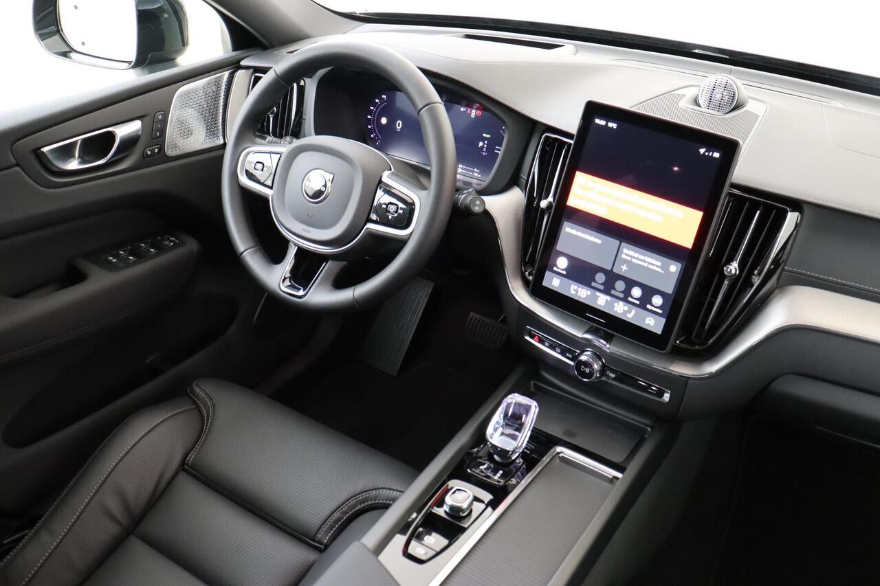 Volvo XC60 II T6 PLUG-IN HYBRID AWD ULTRA DARK BLACK EDITION -PANO.DAK|BOWERS&WILKINS|GEVENT.LEDER+MASSAGE|LUCHTVERING|360°CAM|HEAD-UP DISP.|GELAAGD.GLAS|22"