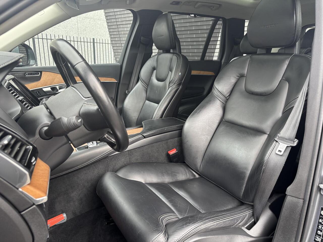 Volvo XC90 2.0 T8 Twin Engine AWD Inscription Automaat / 7 Persoons / Panoramadak / Harman Kardon / Comfortstoelen / Trekhaak / 20 Inch / Stoelverwarming / Achteruitrijcamera / LED / Elektrisch Verstelbare Stoelen