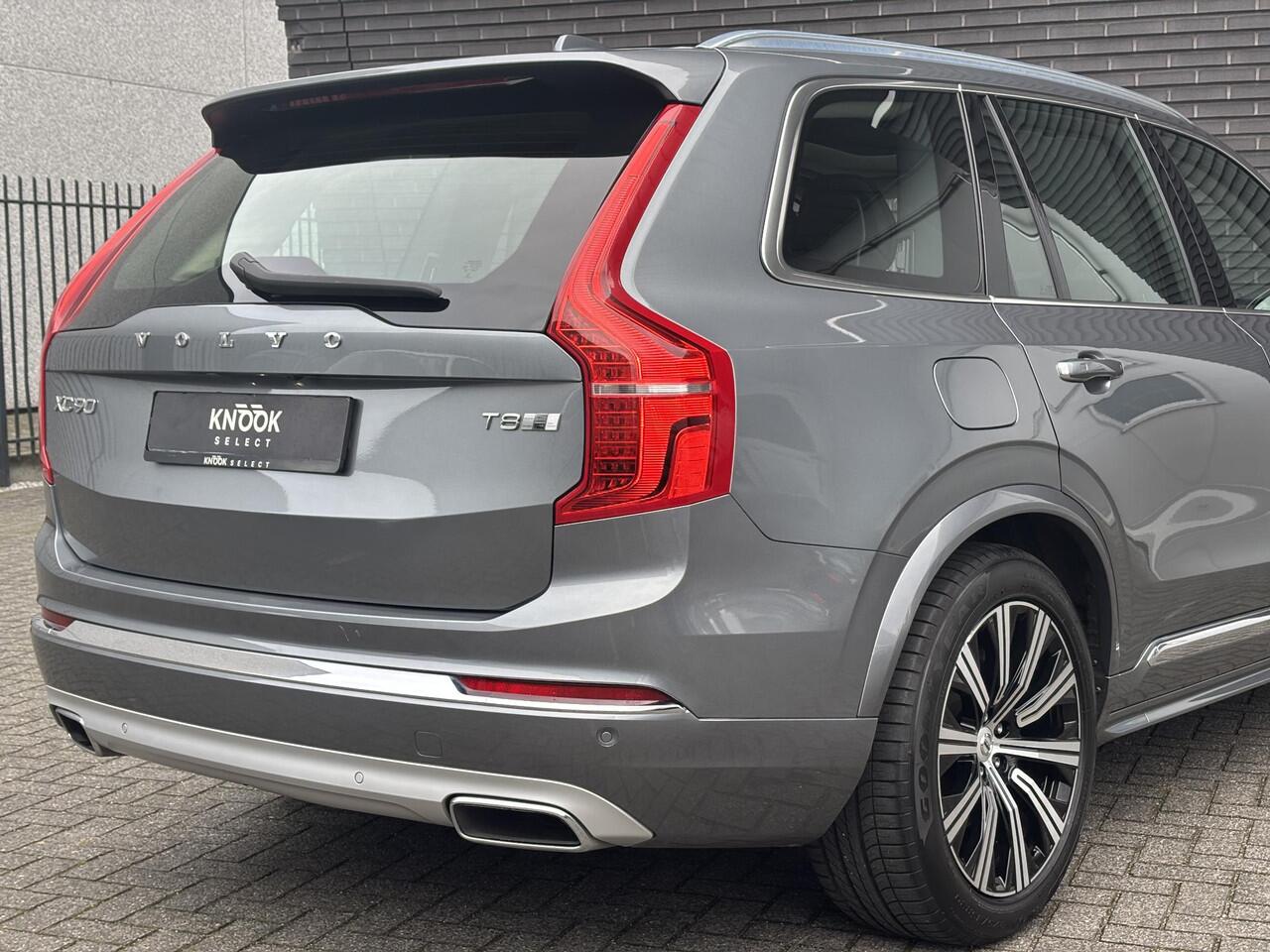 Volvo XC90 2.0 T8 Twin Engine AWD Inscription Automaat / 7 Persoons / Panoramadak / Harman Kardon / Comfortstoelen / Trekhaak / 20 Inch / Stoelverwarming / Achteruitrijcamera / LED / Elektrisch Verstelbare Stoelen