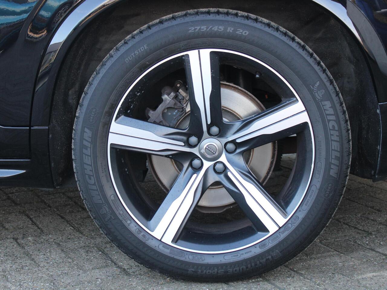 Volvo XC90 2.0 T8 Twin Engine AWD R-Design | SOH 80,6 % | LUCHTVERING | ELEKTRISCH SCHUIFDAK |