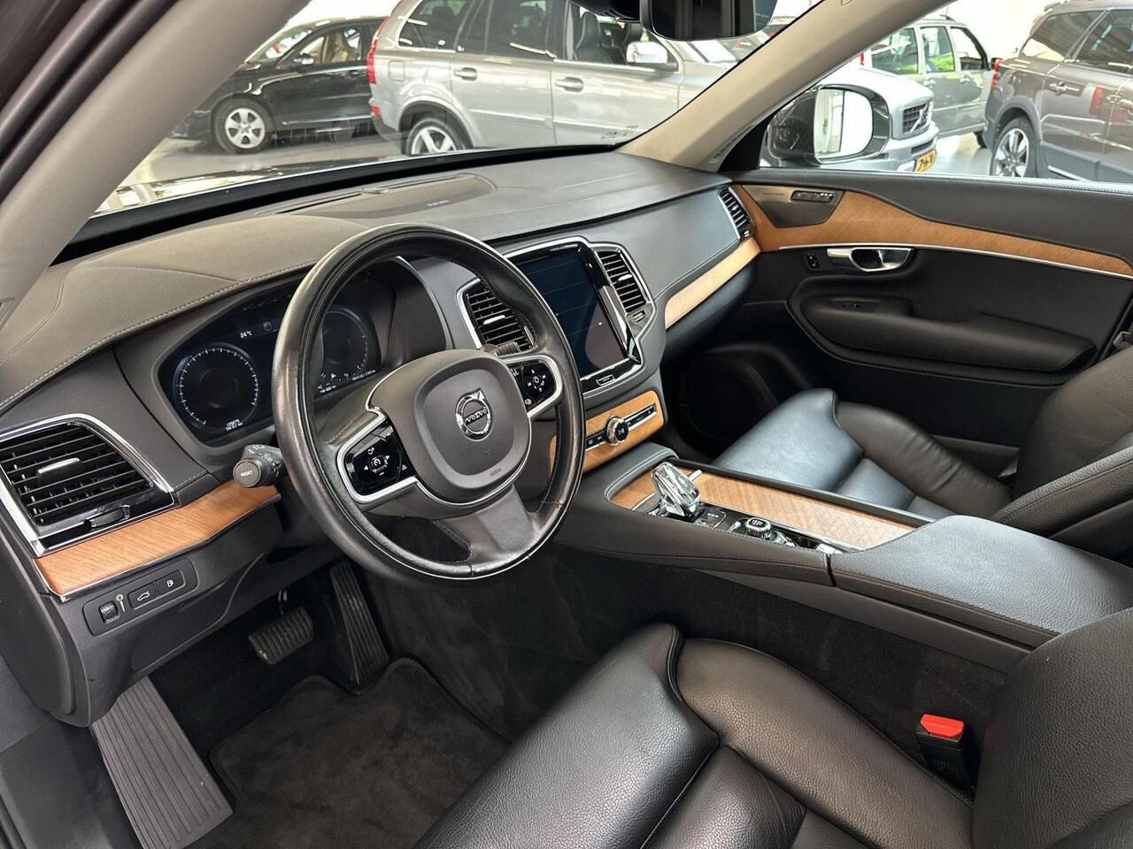 Volvo XC90 2.0 T8 Recharge AWD Inscription Pano dak, trekhaak, BTW auto....