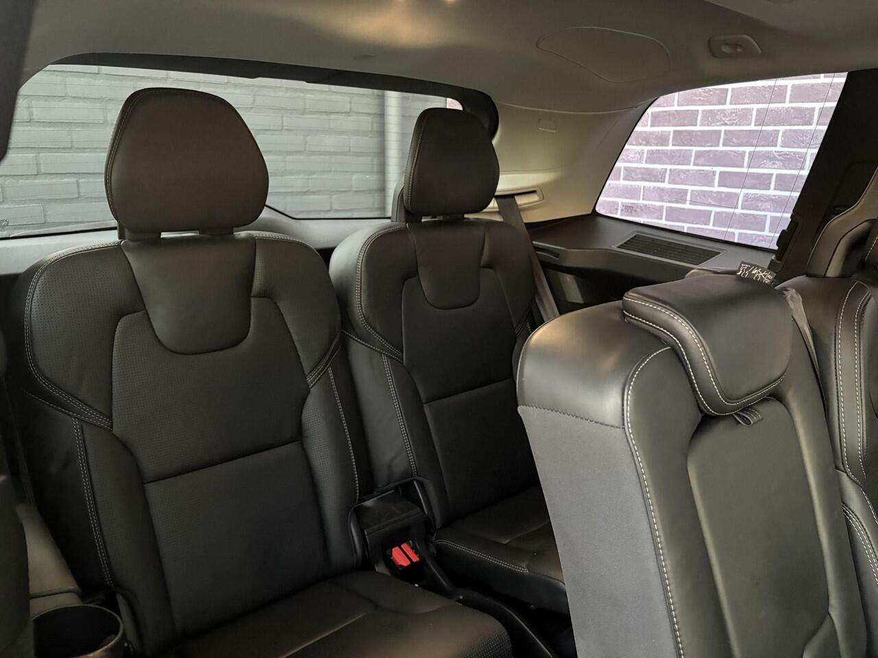 Volvo XC90 2.0 T8 Twin Engine AWD Inscription | Trekhaak | Massage stoelen | Geventileerde/verwarmde voorstoelen | Harman/Kardon | BLIS | Schuif/kantel panorama dak | Applecarplay/androidauto | 360 camera | Adaptieve cruise control | extra getint glas |