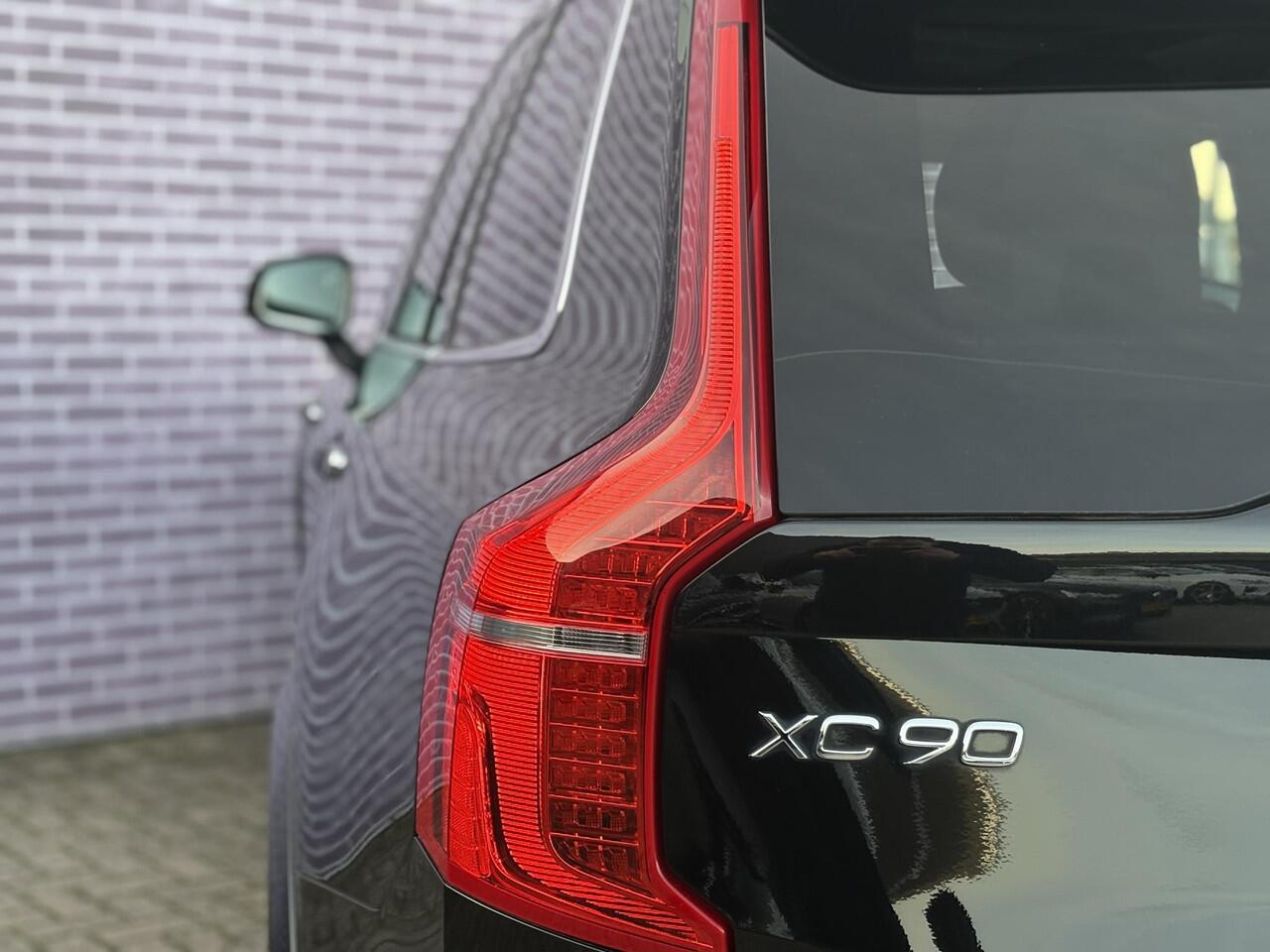 Volvo XC90 2.0 T8 Twin Engine AWD Inscription | Trekhaak | Massage stoelen | Geventileerde/verwarmde voorstoelen | Harman/Kardon | BLIS | Schuif/kantel panorama dak | Applecarplay/androidauto | 360 camera | Adaptieve cruise control | extra getint glas |