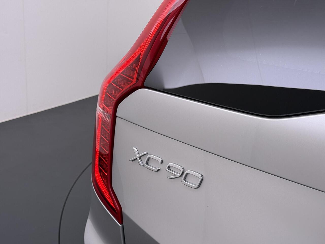 Volvo XC90 2.0 T8 Recharge AWD R-Design 22Inch/Trekhaak/Head-up/360Cam etc.